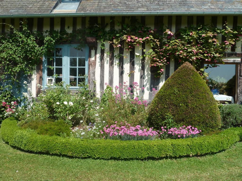 Chambre D'Hote Pres De Deauville Surville  Eksteriør billede
