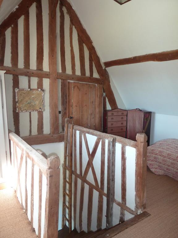 Chambre D'Hote Pres De Deauville Surville  Eksteriør billede